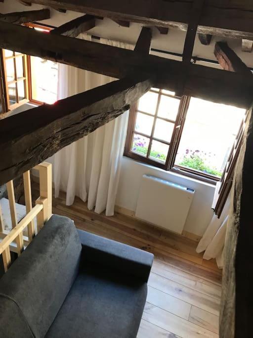 Petite Maison Medievale Parthenay Exterior photo